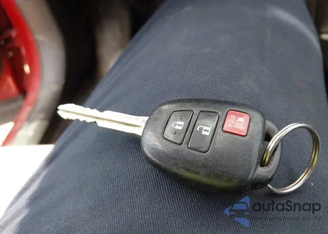 2014 Toyota Rav4 Xle z USA, uszkodzony, nr VIN 2T3WFREV9EW090995